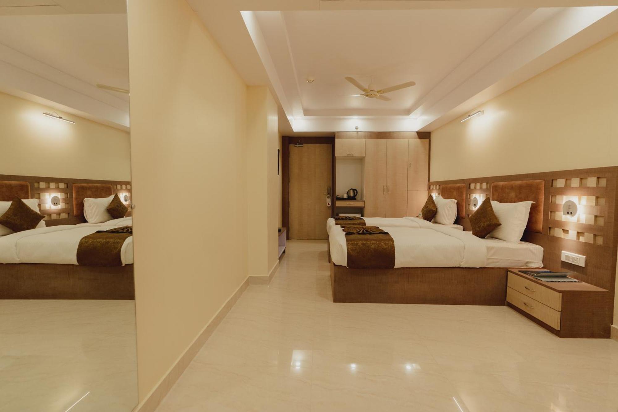 Hotel Bigwig จาบัลปูร์ ภายนอก รูปภาพ
